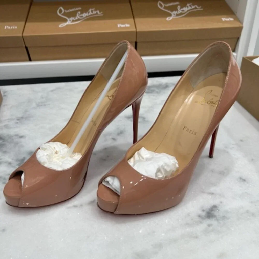 Christian Louboutin New Very Prive Nude 39.5 - Picture 6 of 10